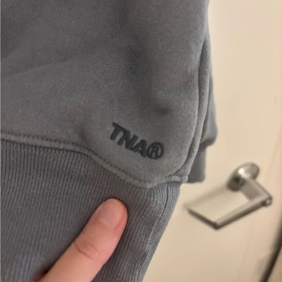 TNA Gray Sweatfleece Cozy Fleece Crewneck - Picture 3 of 4